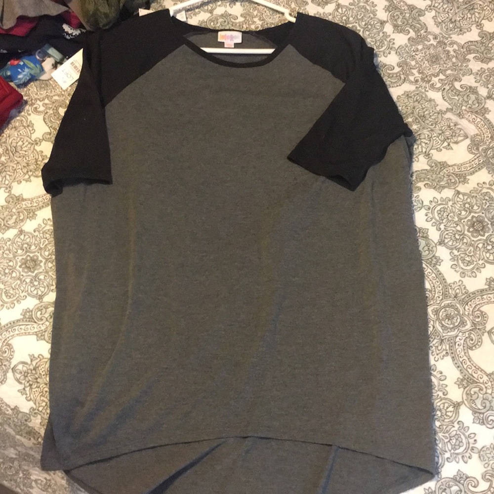 XS LuLaRoe medium grey and black Irma